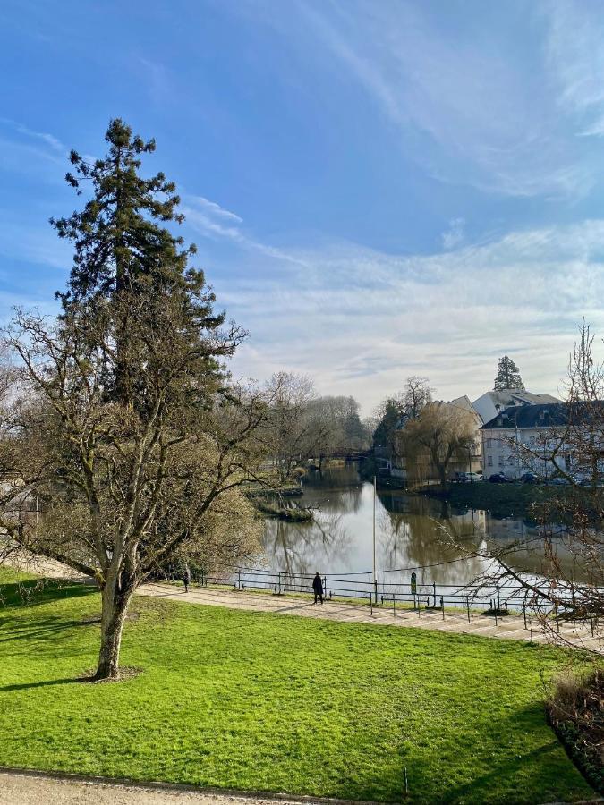 Le Studio Du Square: Beauval Роморантен Экстерьер фото